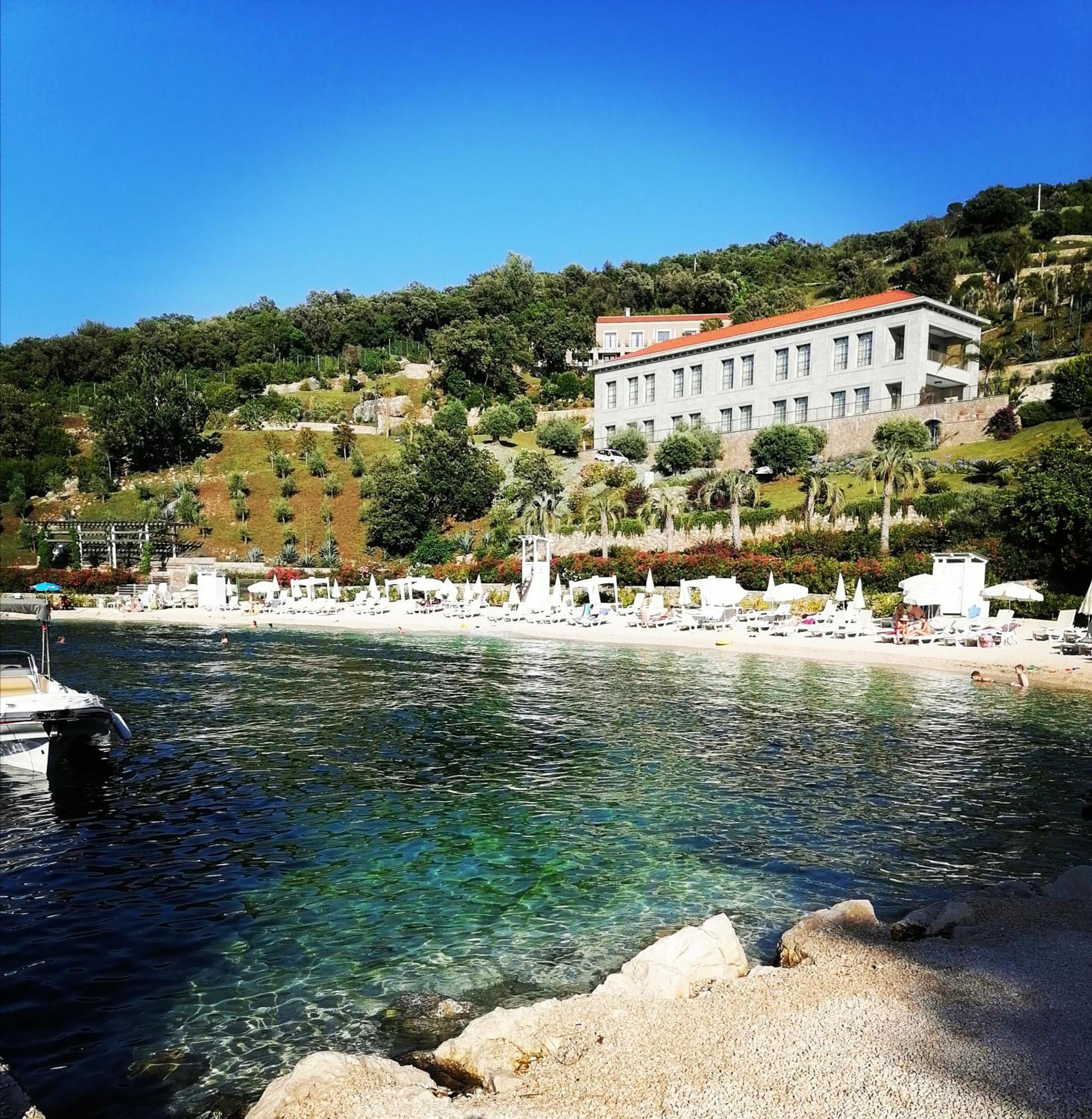 Glamping Peninsula Lustica Rose Vila Tivat Exterior foto